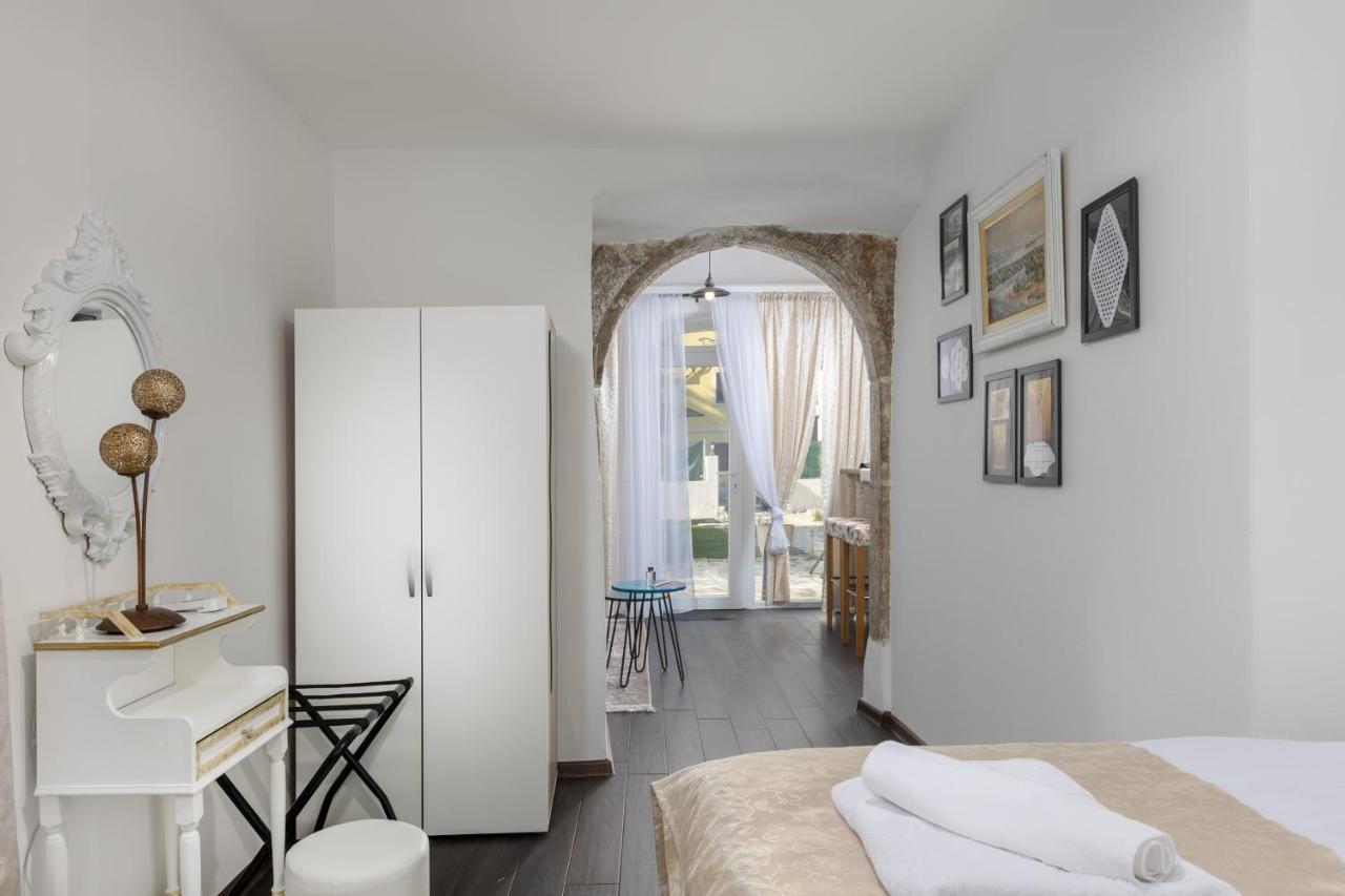 Apartments Mikulin Family Punat Exterior photo