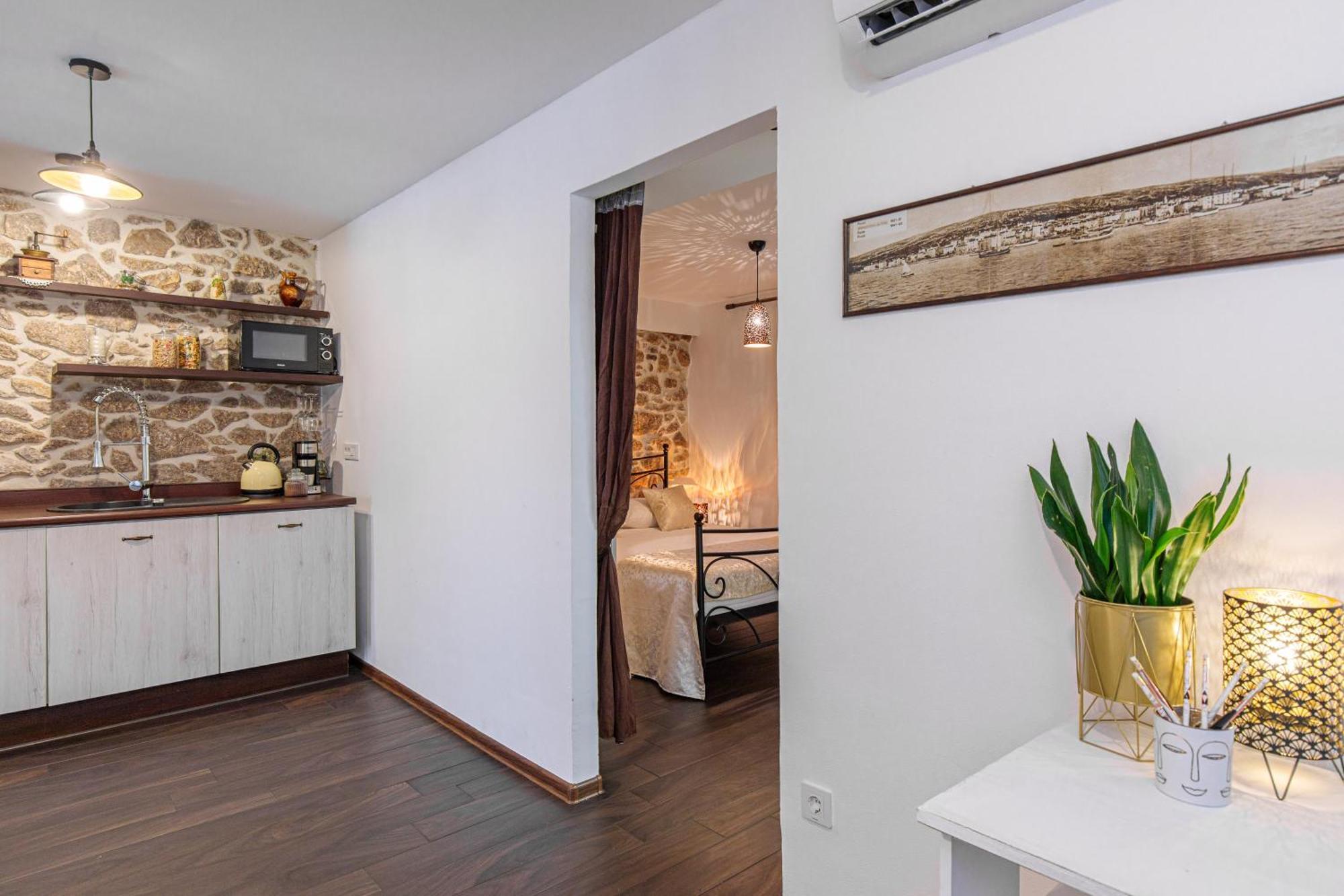 Apartments Mikulin Family Punat Exterior photo